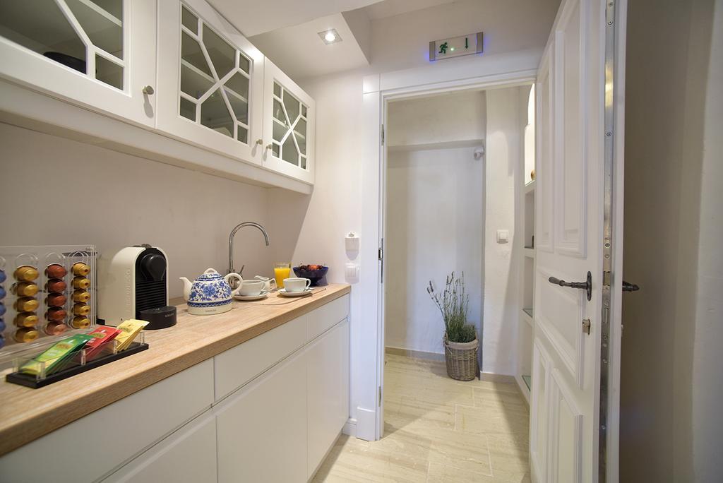 Achillion Liston Suites Corfu  Экстерьер фото